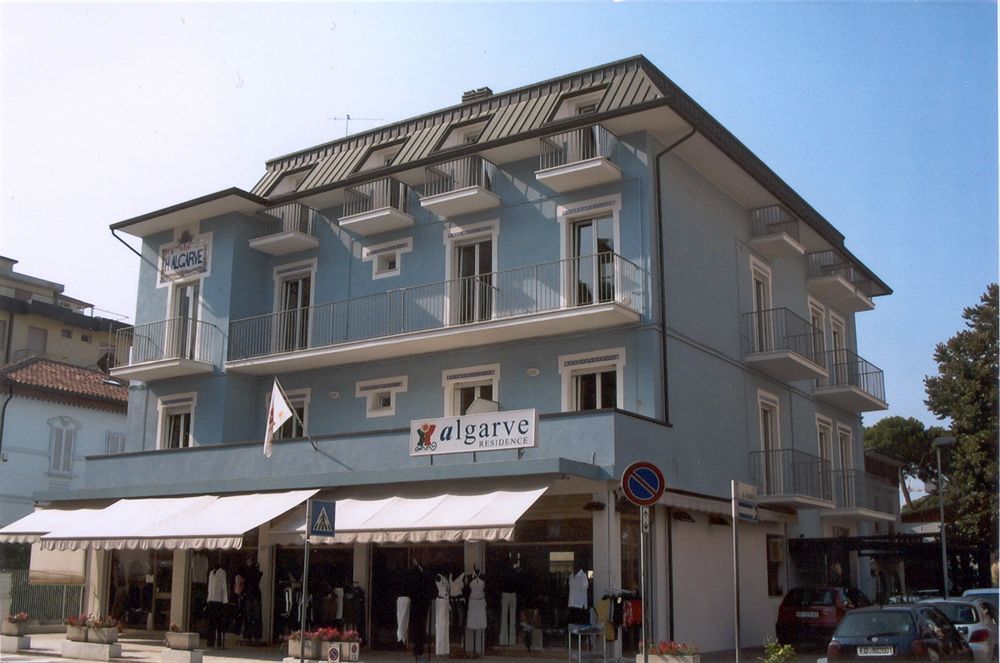 Residence Algarve Rimini Bagian luar foto